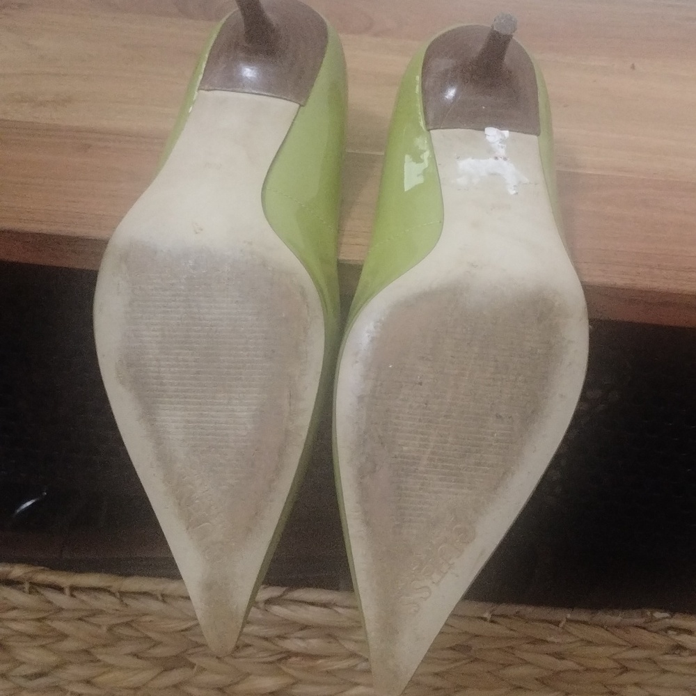 Guess Lime Green Patent Heels (Kitten Heel) Gently Worn Excellent Condition - Picture 4 of 6